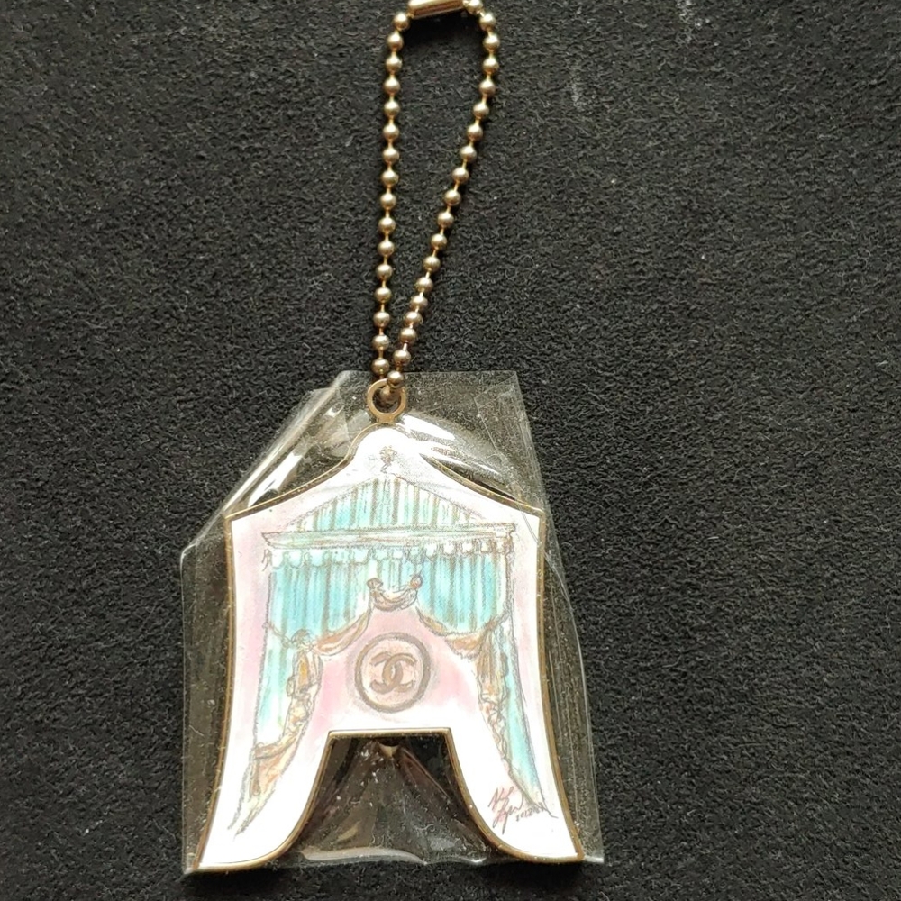 Chanel Charm/ Keychain Cruise 2013. Rare